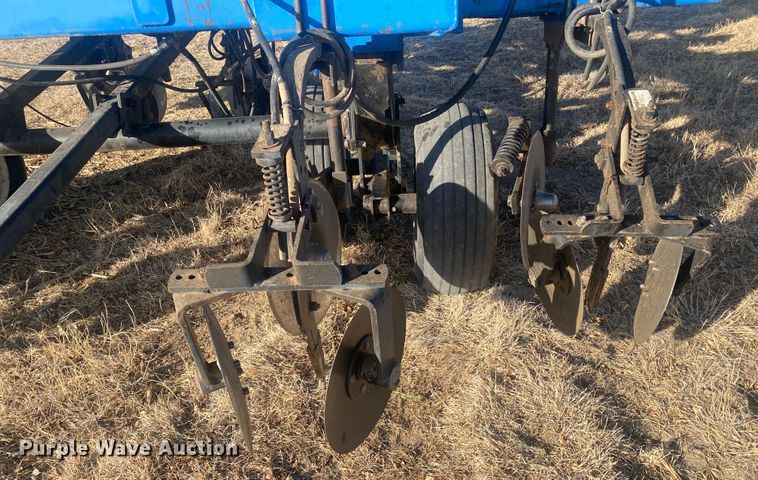 image for item DL1281 DMI 5300  NH3 applicator