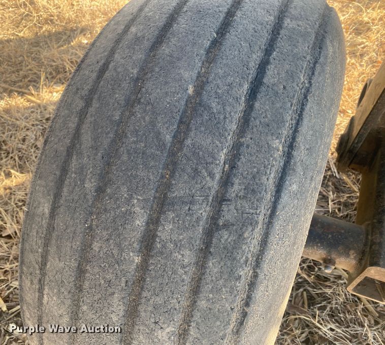 image for item DL1281 DMI 5300  NH3 applicator