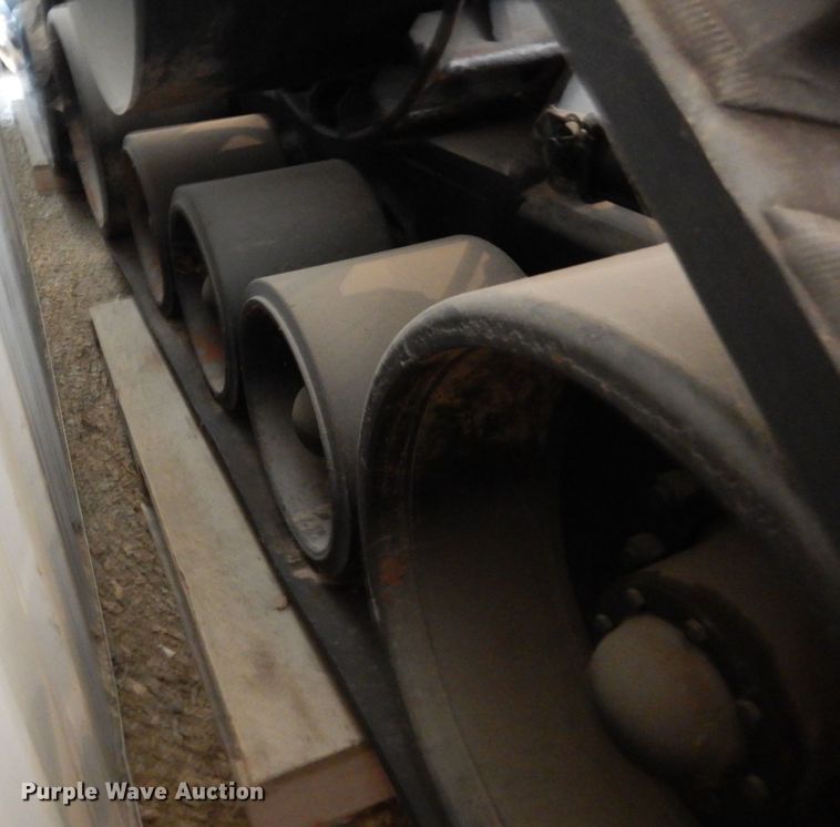 image for item DL1771 Grip Trac HD321  tracks