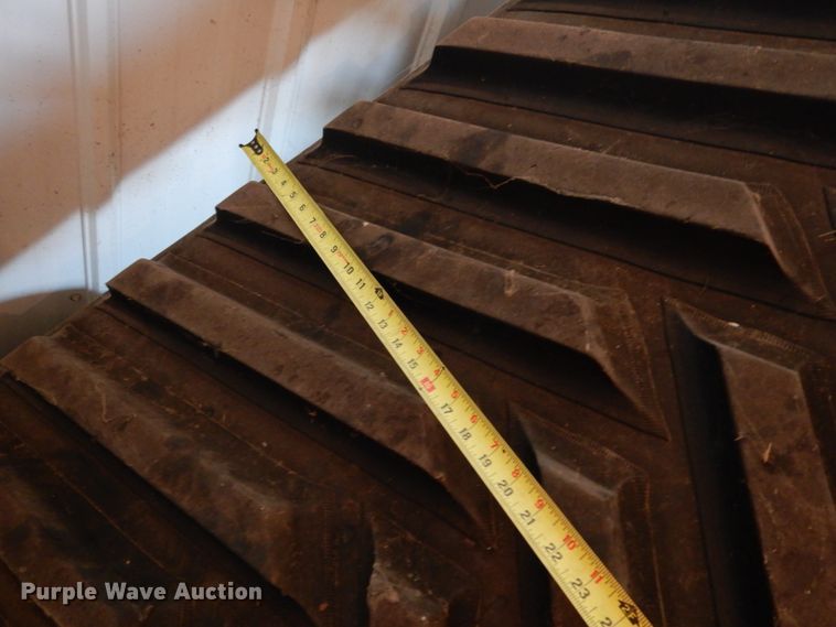 image for item DL1771 Grip Trac HD321  tracks