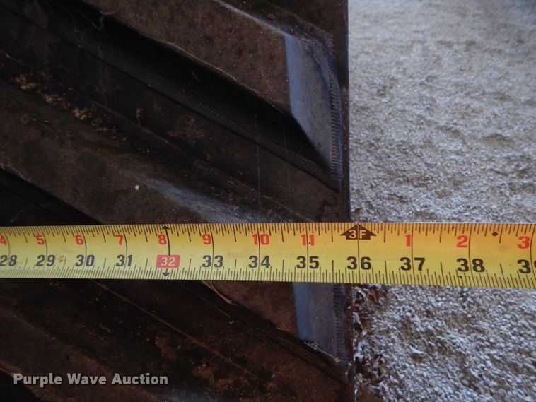 image for item DL1771 Grip Trac HD321  tracks