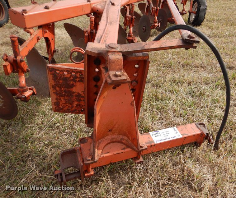 image for item DL3484 Case  six bottom plow