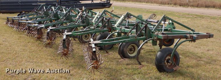 image for item DL3485 QuinStar Fallowmaster  field cultivator