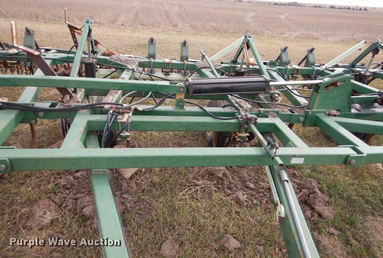 image for item DL3485 QuinStar Fallowmaster  field cultivator
