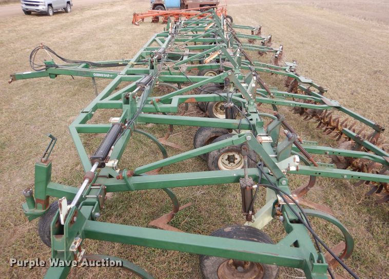 image for item DL3485 QuinStar Fallowmaster  field cultivator