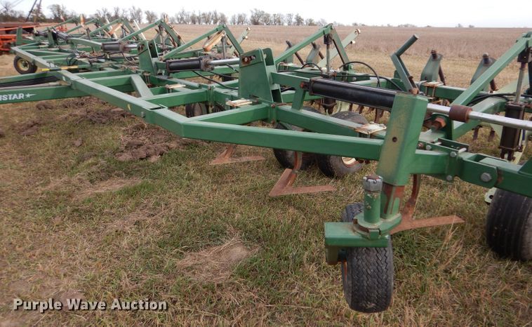 image for item DL3485 QuinStar Fallowmaster  field cultivator