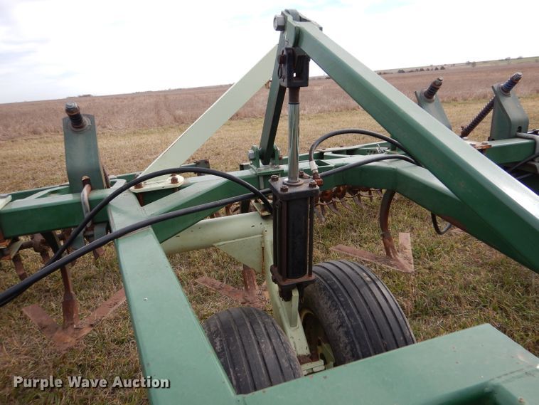 image for item DL3485 QuinStar Fallowmaster  field cultivator