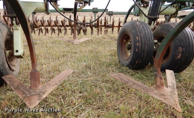 image for item DL3485 QuinStar Fallowmaster  field cultivator