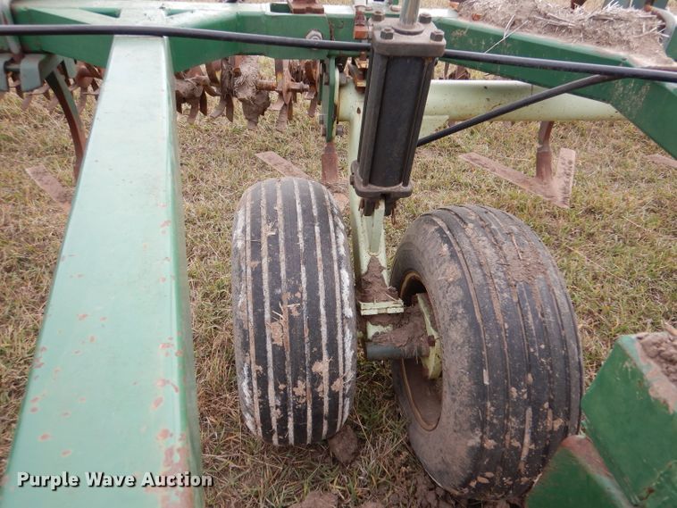 image for item DL3485 QuinStar Fallowmaster  field cultivator