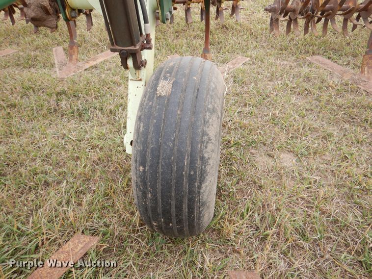 image for item DL3485 QuinStar Fallowmaster  field cultivator