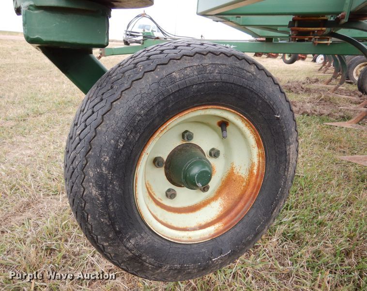 image for item DL3485 QuinStar Fallowmaster  field cultivator