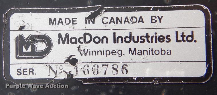 image for item DL3486 2006 MacDon 963  draper head