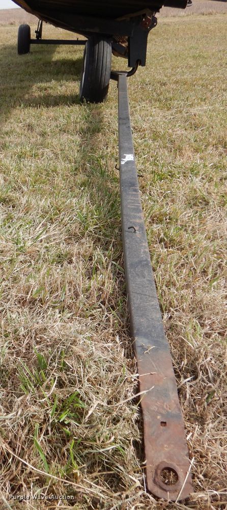 image for item DL3486 2006 MacDon 963  draper head