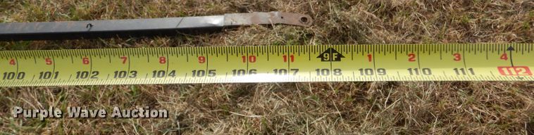 image for item DL3486 2006 MacDon 963  draper head