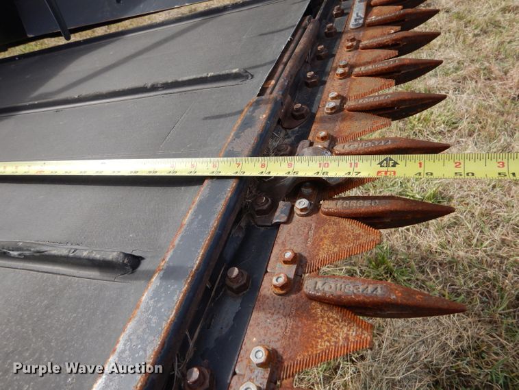 image for item DL3486 2006 MacDon 963  draper head