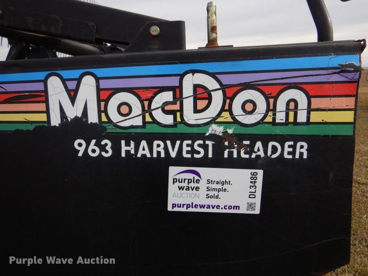 image for item DL3486 2006 MacDon 963  draper head