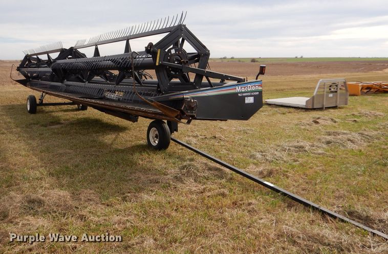 image for item DL3487 2006 MacDon 963  draper head