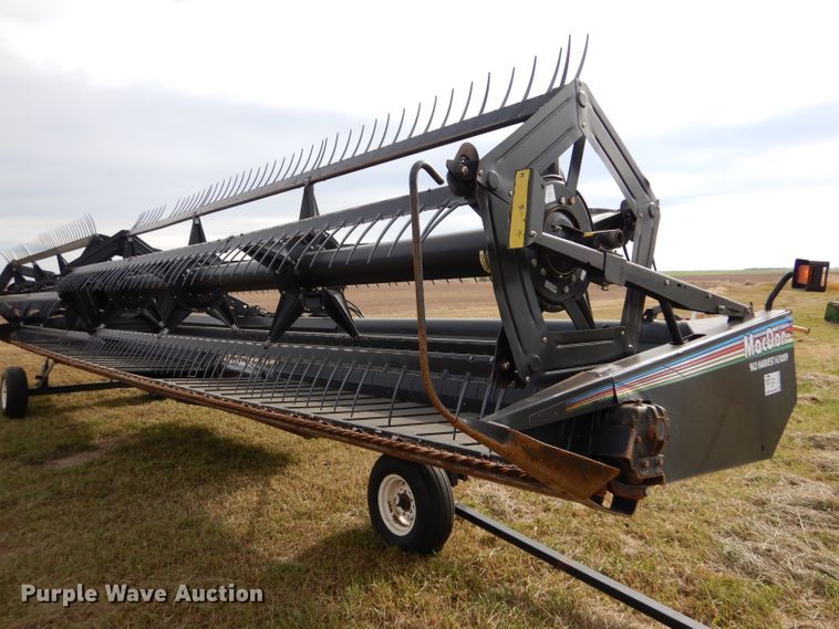 image for item DL3487 2006 MacDon 963  draper head