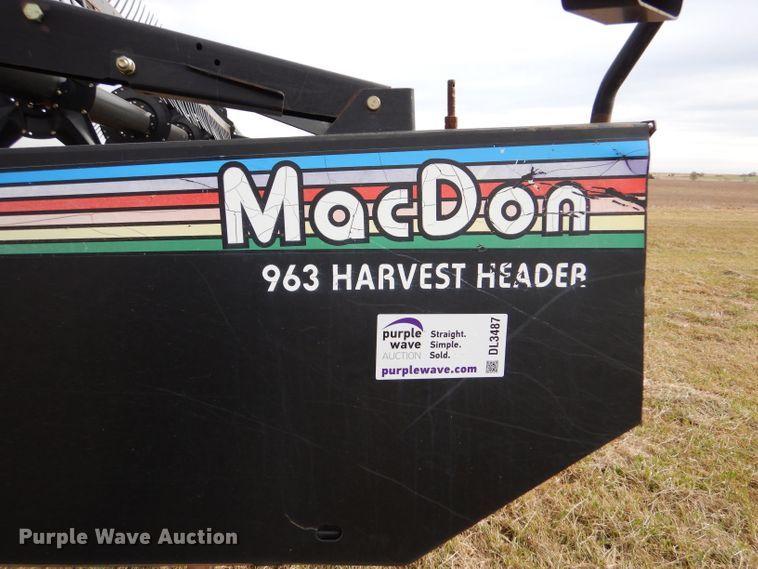 image for item DL3487 2006 MacDon 963  draper head