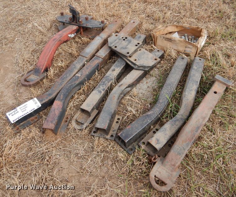 image for item DL3494 (8) Wako implement hitches