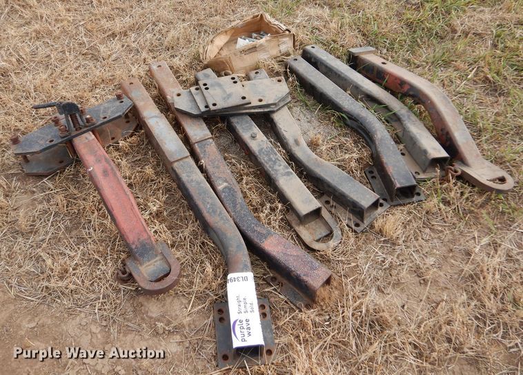 image for item DL3494 (8) Wako implement hitches