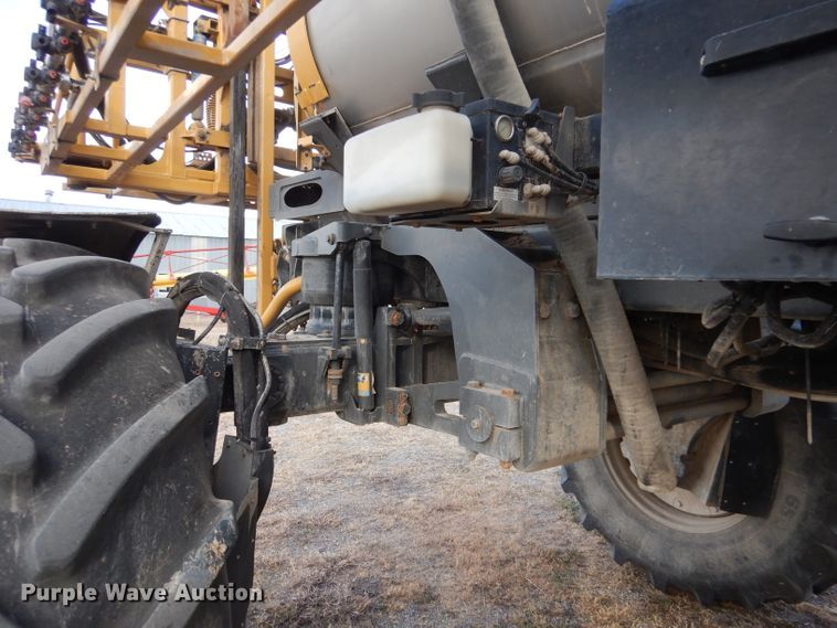 image for item DL3504 2012 AGCO RoGator RG1100  sprayer