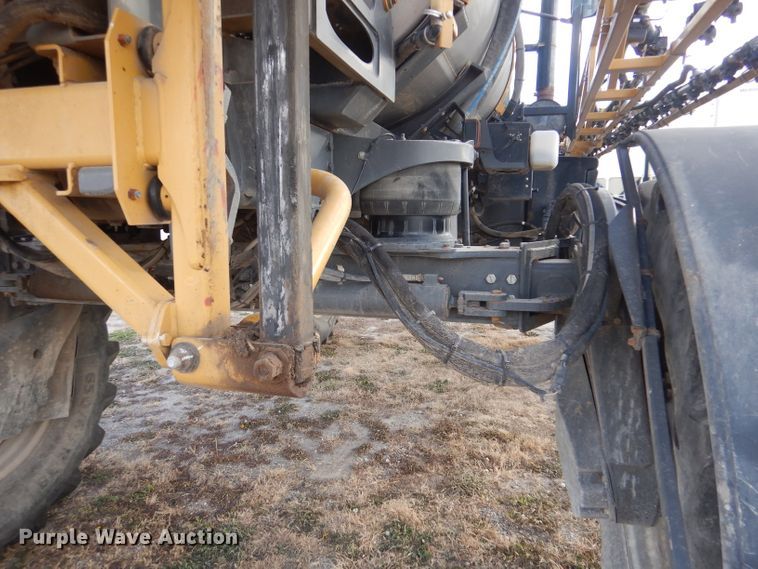 image for item DL3504 2012 AGCO RoGator RG1100  sprayer