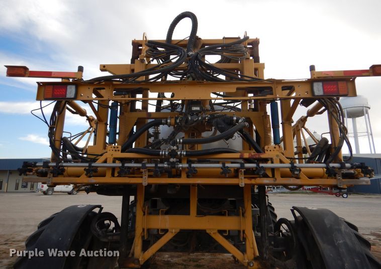 image for item DL3504 2012 AGCO RoGator RG1100  sprayer