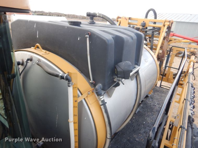 image for item DL3504 2012 AGCO RoGator RG1100  sprayer