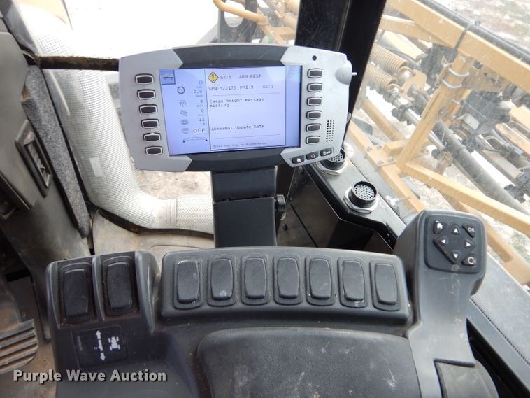 image for item DL3504 2012 AGCO RoGator RG1100  sprayer