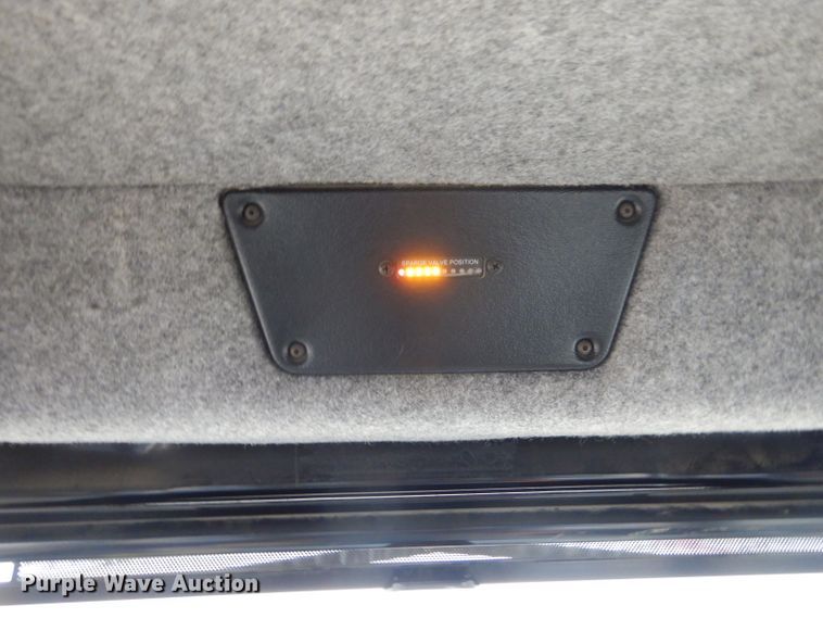 image for item DL3504 2012 AGCO RoGator RG1100  sprayer