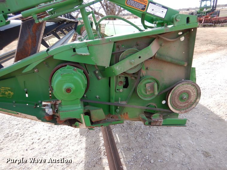 image for item DL3516 1998 John Deere 930  rigid head