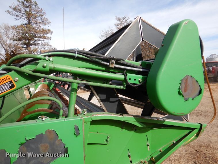 image for item DL3516 1998 John Deere 930  rigid head