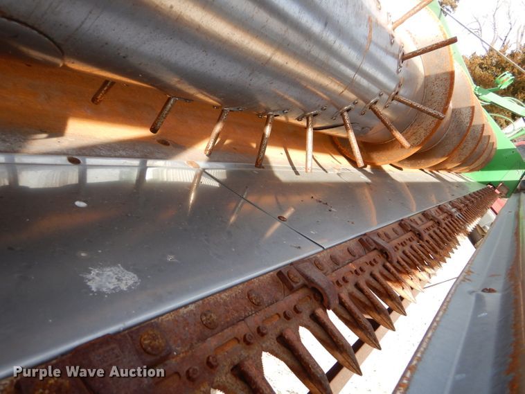 image for item DL3516 1998 John Deere 930  rigid head