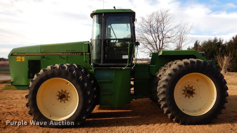 image for item DL3517 1996 John Deere 8770  4WD tractor