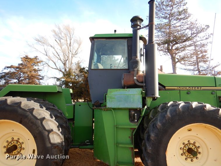 image for item DL3517 1996 John Deere 8770  4WD tractor