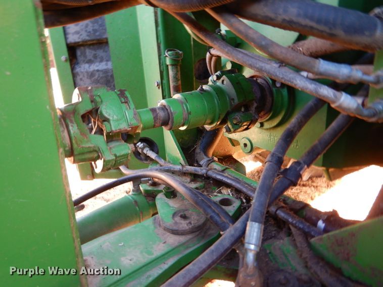 image for item DL3517 1996 John Deere 8770  4WD tractor