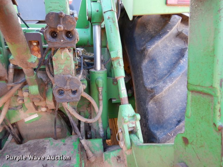 image for item DL3517 1996 John Deere 8770  4WD tractor