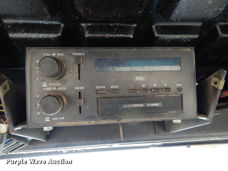 image for item DL3517 1996 John Deere 8770  4WD tractor