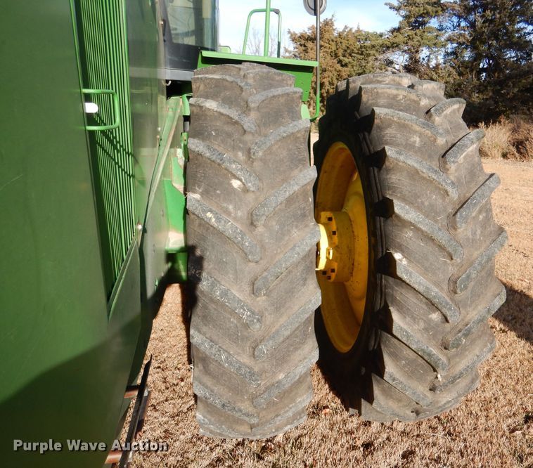 image for item DL3517 1996 John Deere 8770  4WD tractor