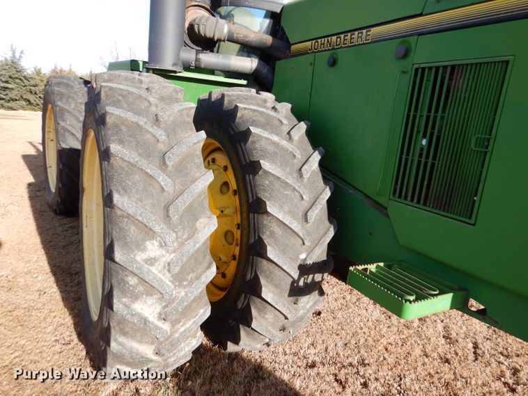image for item DL3517 1996 John Deere 8770  4WD tractor