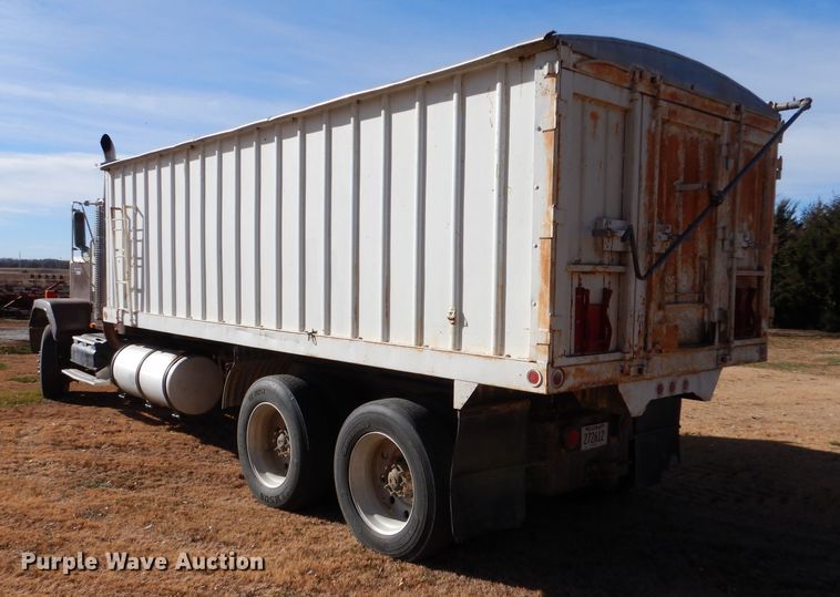 image for item DL3518 1980 GMC General  grain truck