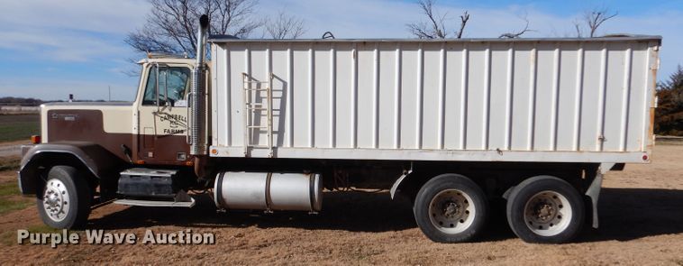 image for item DL3518 1980 GMC General  grain truck