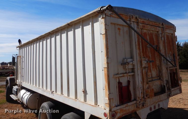 image for item DL3518 1980 GMC General  grain truck