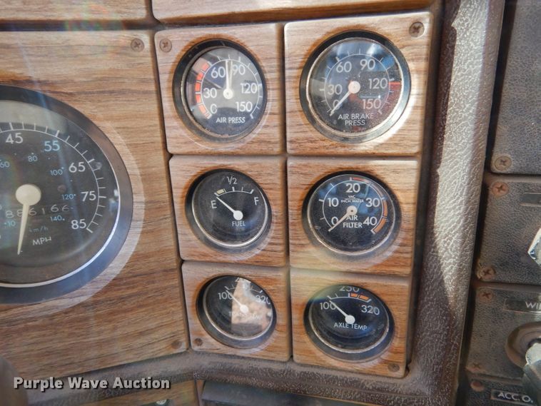 image for item DL3518 1980 GMC General  grain truck