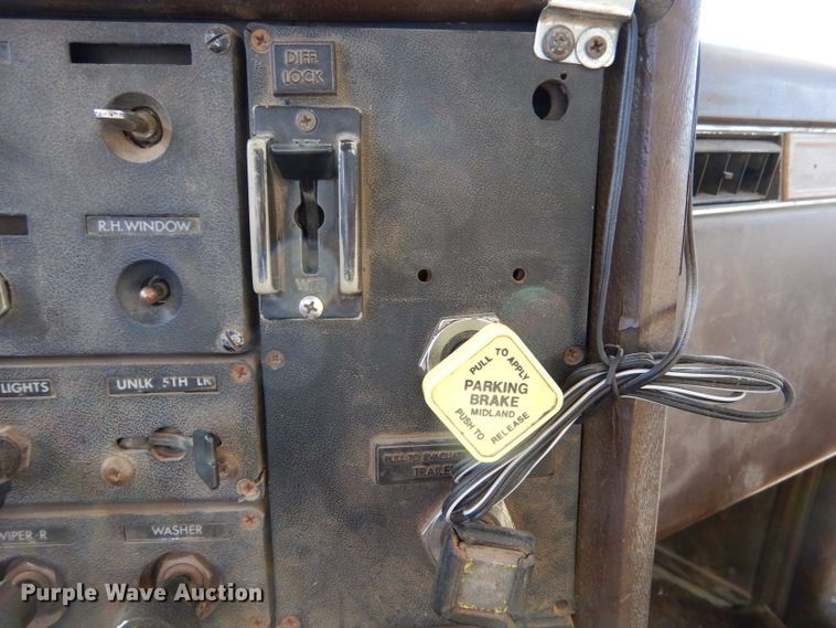 image for item DL3518 1980 GMC General  grain truck