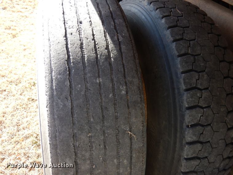 image for item DL3518 1980 GMC General  grain truck