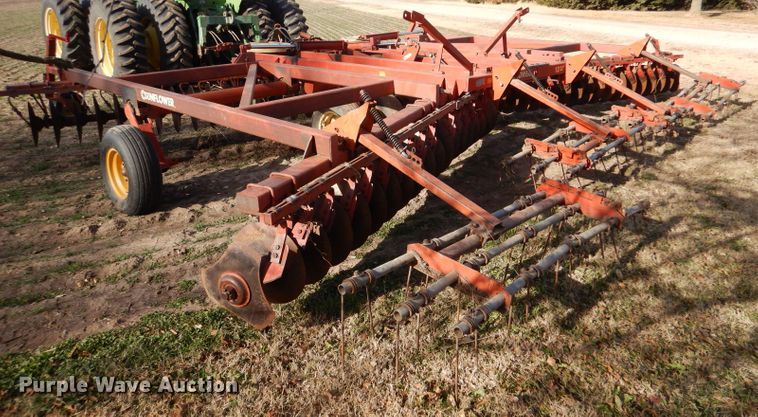 image for item DL3520 Sunflower 1230-27  tandem off-set disk