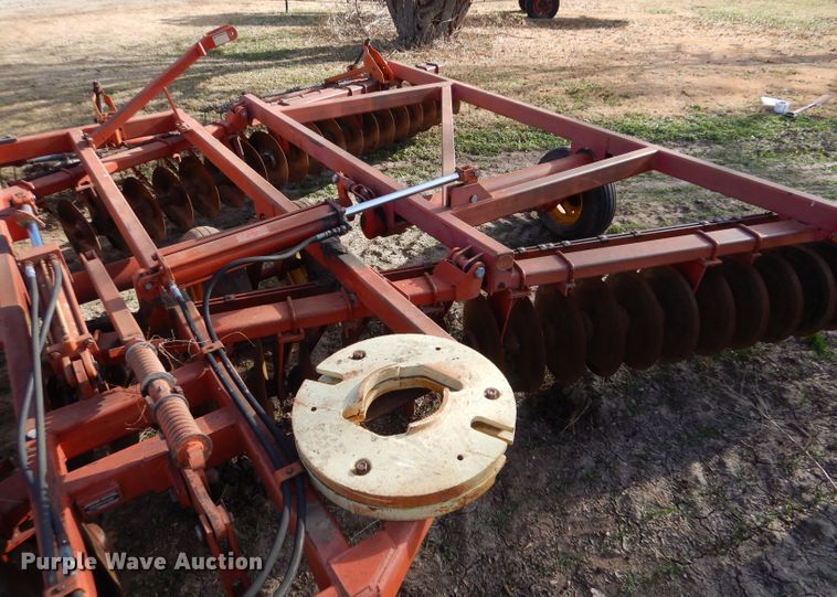 image for item DL3520 Sunflower 1230-27  tandem off-set disk