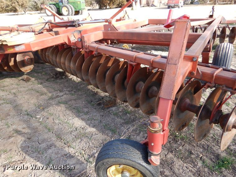 image for item DL3520 Sunflower 1230-27  tandem off-set disk